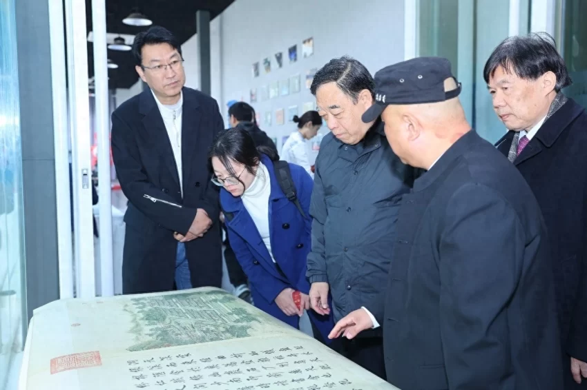 “圆明大观——《圆明园四十景图》再现工程”取得重大进展(图1) “圆明大观——《圆明园四十景图》再现工程”取得重大进展(图1)