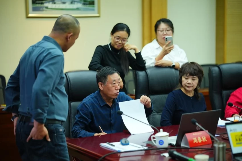 “大位杯”青少年非遗美育实践活动在哈尔滨工程大学启动(图5) “大位杯”青少年非遗美育实践活动在哈尔滨工程大学启动(图5)