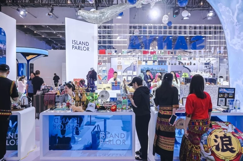 潮起自贸港 文化绘未来——2025第十届三亚国际文博会将于12月26日盛大启幕(图3) 潮起自贸港 文化绘未来——2025第十届三亚国际文博会将于12月26日盛大启幕(图3)