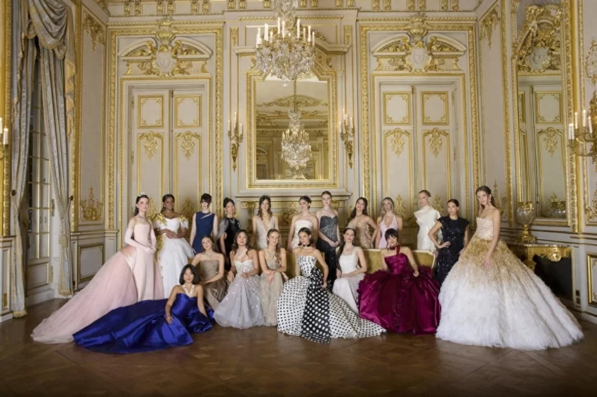 东方风韵舞动巴黎——高平潞绸二度闪耀巴黎名媛舞会