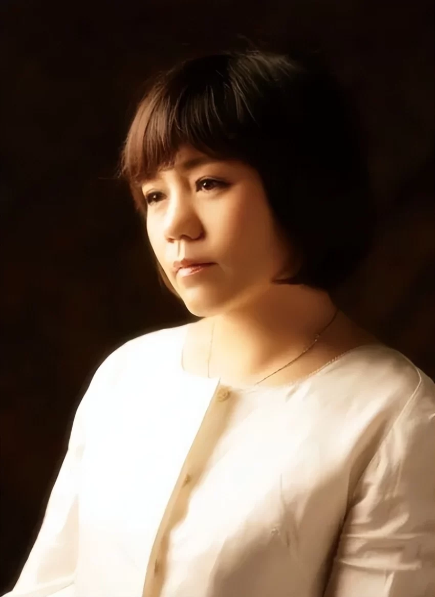 “锦绣心境——石琳艺术作品展”在福州举行(图3) “锦绣心境——石琳艺术作品展”在福州举行(图3)