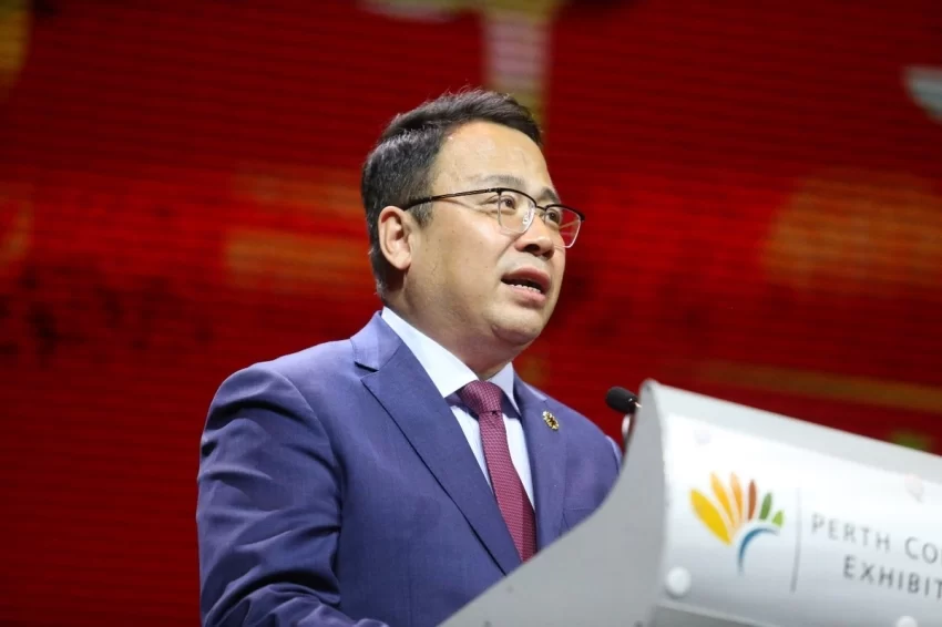 “亲情中华·四海同春”慰侨演出走进澳大利亚,艺术家金响演唱燃爆全场(图2) “亲情中华·四海同春”慰侨演出走进澳大利亚,艺术家金响演唱燃爆全场(图2)
