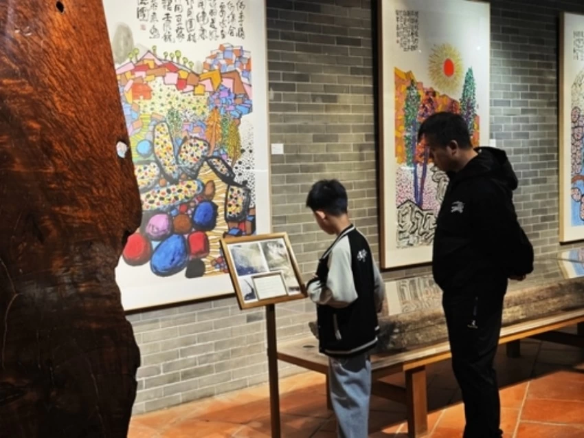 艳彩意绘山河 风华长映九州——郭泰来《艳彩中国》当代艺术展在京启幕(图3) 艳彩意绘山河 风华长映九州——郭泰来《艳彩中国》当代艺术展在京启幕(图3)