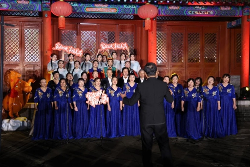 古寺搭台，居民演身边人、说身边事——原创沉浸式戏剧《家在回天》引共鸣(图8)
