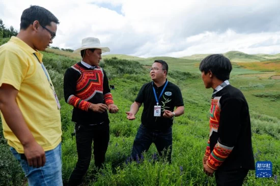 上下同心,尽锐出战——脱贫攻坚精神述评(图8) 上下同心,尽锐出战——脱贫攻坚精神述评(图8)