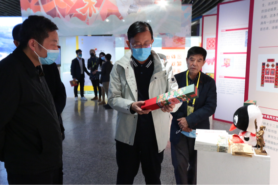 忠勇、创新、包容、共享——神木展区亮相2021 中国传统工艺振兴主题设计展(图1) 忠勇、创新、包容、共享——神木展区亮相2021 中国传统工艺振兴主题设计展(图1)