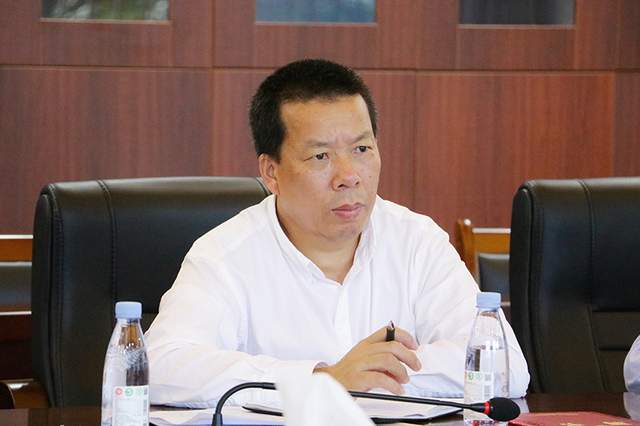 挖掘花山文脉 探索发展路径——探讨陆地文学馆发展座谈会在崇左举行(图2)